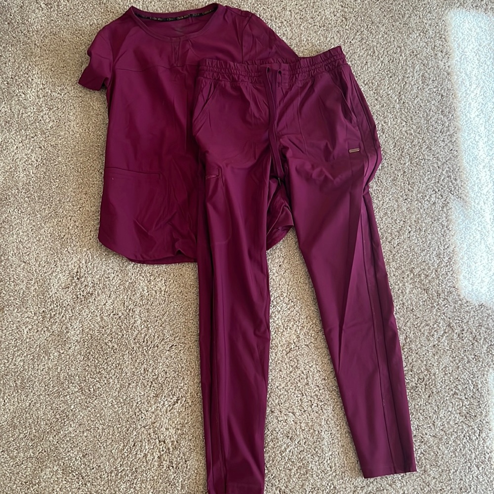 Cherokee FORM scrubs wine